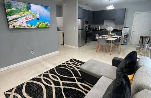 Edinburg Apartment | 2-bedroom Modern Apartment in Edinburg, Texas