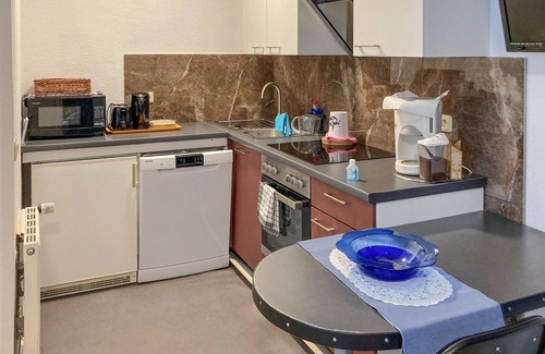 Zippendorf Apartment | 2 bedroom nice apartment in Schwerin
