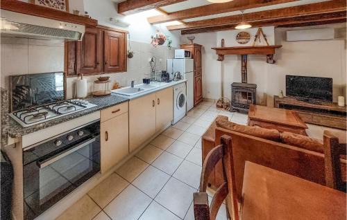 Aste House | 2 Bedroom Nice Home In Asté