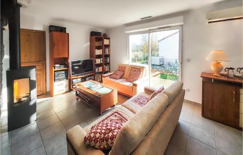 Cessenon-sur-Orb House | 2 Bedroom Nice Home In Cessenon-Sur-Orb