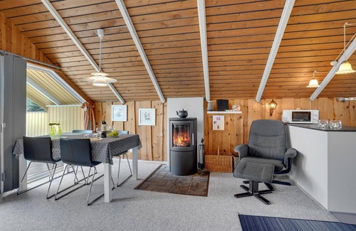 Helberskov Strand House | 2 bedroom nice home in Hadsund