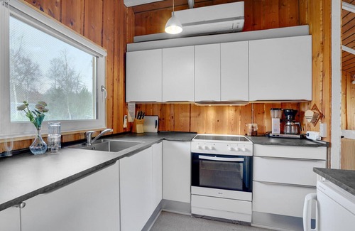Helberskov Strand House | 2 bedroom nice home in Hadsund