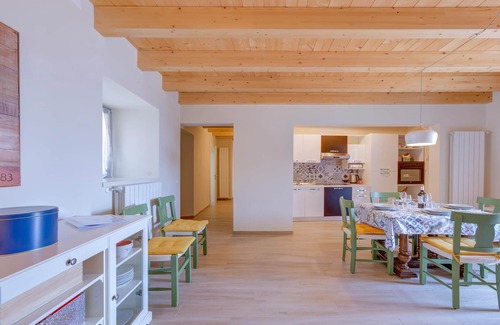 Bee House | 2 bedroom nice home in Albagnano di Bee