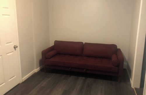 Linden Apartment | 2-bedroom + office, NYC bus nearby, free parking