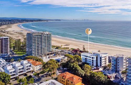 Coolangatta Apartment | 2 bedroom Penthouse Kirra Point no.19