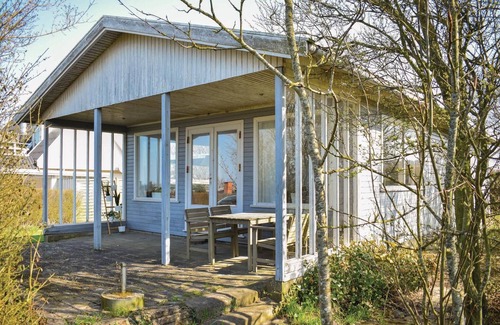 Skastrup Strand House | 2 bedroom pet friendly home in Bogense