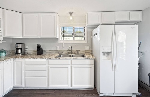 Haxtun House | 2-bedroom Pet Friendly house with AC in tranquil Haxtun