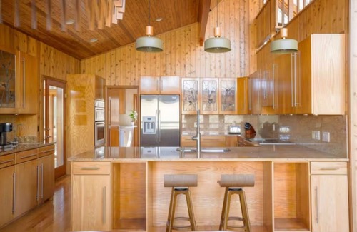 Crumpler Cabin | 2 bedroom pet friendly cabin near hiking and the new river