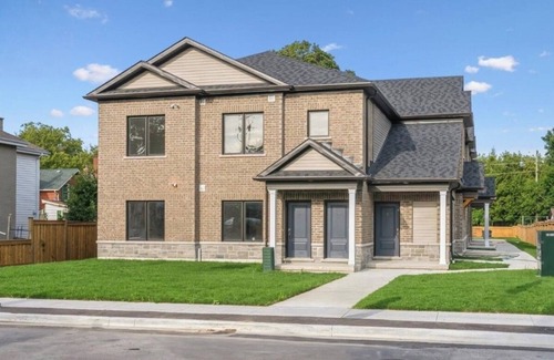 Durham Region House | 2-Bedroom Private Luxury Townhome with premium comfort in the Heart of Oshawa
