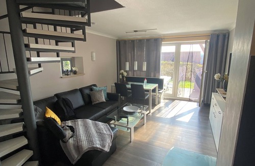 Zandt House | 2 Bedroom Private vacation home in Zandt