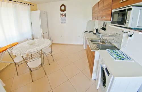 Primorski Villa | 2-Bedroom semi-detached villa Sequoia
