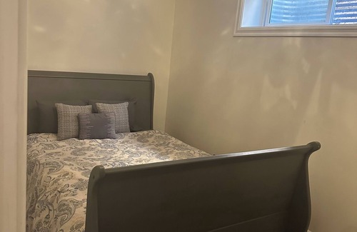 Black Mountain Bed & Breakfast | 2 bedroom separate beautiful suite…n