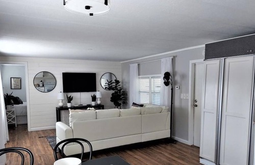 Sebastian Apartment | 2 Bedroom Single family 431373 by Houzlet