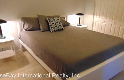 Sarasota Apartment | 2 Bedroom Single family 427910 by Houzlet