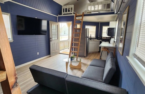 Belton Apartment | 2-bedroom studio in lovely Belton with WiFi, AC. Enjoy your stay