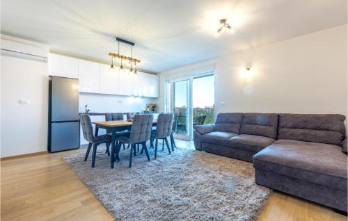 Kastela Apartment | 2 Bedroom Stunning Apartment In Solin