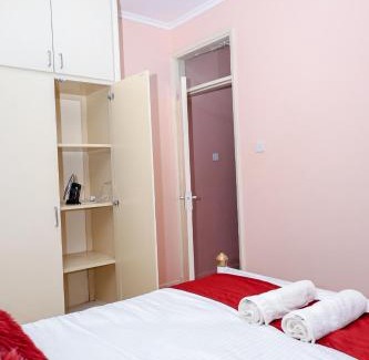 Kisumu Bed & Breakfast | 2 bedroom Stylish Apartment, Kisumu