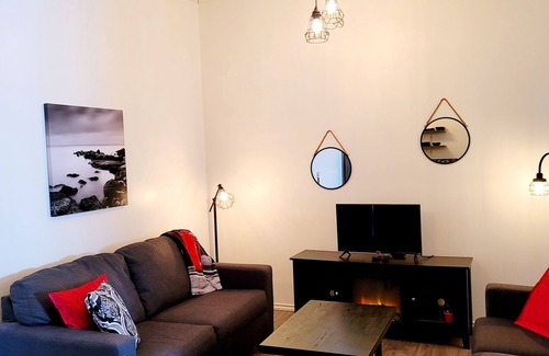 Esterhazy House | 2 bedroom suite with laundry & kitchen. Private entrance & parking.