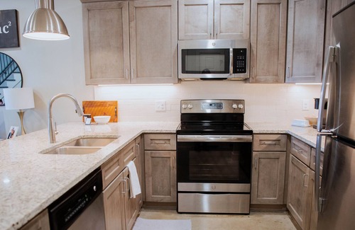 Ruston House | 2-bedroom Townhome - Walk to Louisiana Tech campus & Downtown Ruston.