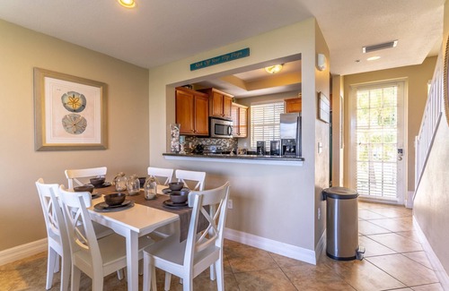 Ruskin House | 2-Bedroom Townhome with Stunning Water Views at Little Harbor Resort! | Sleeps 6