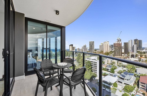 Broadbeach Apartment | 2 Bedroom Unit in Broadbeach - Q Stay