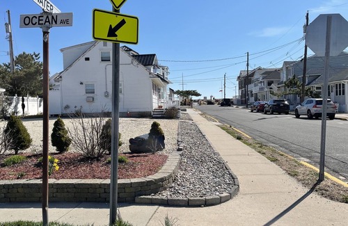 Point Pleasant Beach Condo | 2 BEDROOM CONDO 1/2 A BLOCK FROM THE BEACH