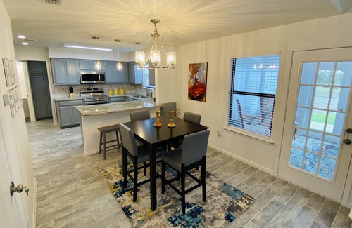 Johnson City House | 2-bedroom vacation home 15 minutes from Texas Hill Country Wineries