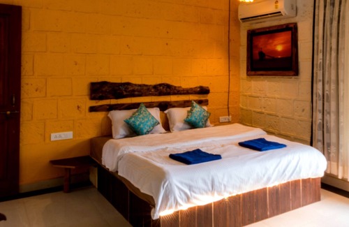 Assagao Villa | 2 Bedroom Villa with Private Pool in Anjuna