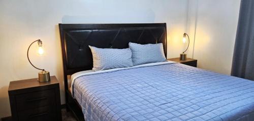 Page House | 2 Bedroom, Washer-Dryer, Sleeps 6, lower
