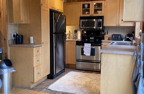 Mont-Tremblant Cottage | 2 bedroom waterfront cottage on lake Duhamel in Mont-Tremblant