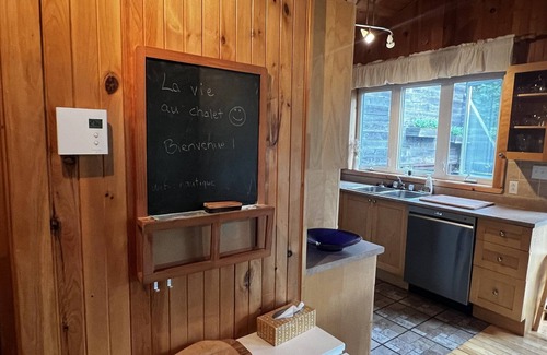 Mont-Tremblant Cottage | 2 bedroom waterfront cottage on lake Duhamel in Mont-Tremblant