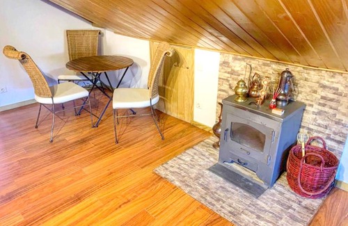 Cantelaes Ski Chalet | 2 bedrooms chalet with lake view and enclosed garden at Vieira do Minho