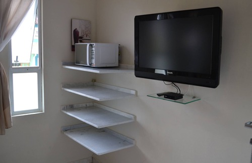 Maranduba House | 2 BEDROOMS CONDOMINIUM GARAGE 3 CARS WIFI BARBECUE. ONLY 250M FROM THE BEACH