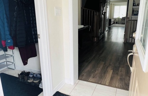 Pickering House | 2 Bedrooms in a Charming home for rent in a peaceful community in Pickering
