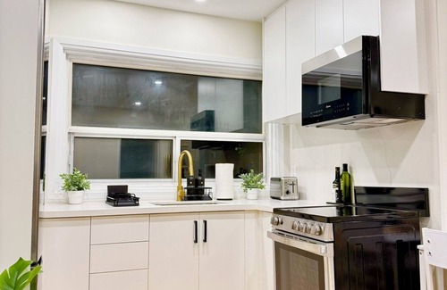 Little Italy House | 2 Bedrooms Palmerston Downtown