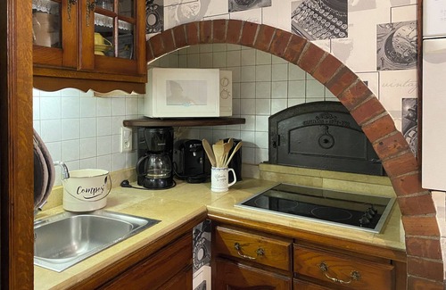 Ancy-le-Franc House | 2 Bedrooms Private Vacation Home In Ancy-Le-Franc