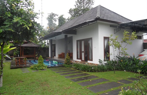 Tabanan Villa | 2 Bedrooms Villa in Nice Green Environment