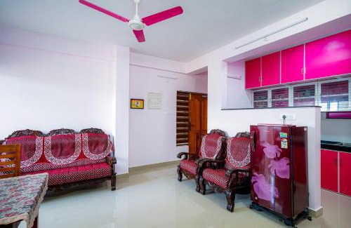 North Nada Apartment | 2 BHK Furnished Flat - 200 m to Guruvayur Temple - For FAMILIES ONLY