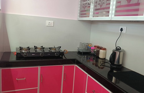 East Nada Apartment | 2 BHK Furnished Flat - Suite - 200 m to Guruvayoor Temple