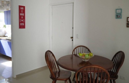 Jardim Vitoria Apartment | 2 blocks from Enseada beach and cozy