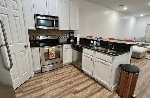 Auburn Condo | 2 blocks to AU business school/Toomer's Corner- 2 Bd/2 Ba renovated 2023