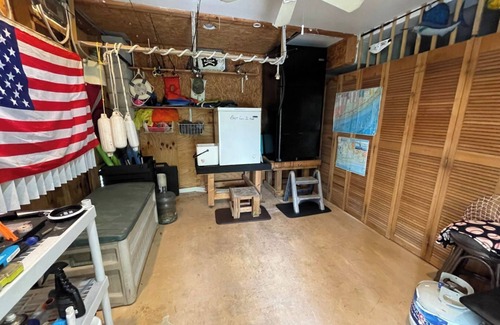 Little Torch Key House | 2 BR/2 BA Canal Home in Little Torch Key - Big Boat Access and Dockage