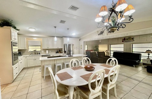 Little Torch Key House | 2 BR/2 BA Canal Home in Little Torch Key - Big Boat Access and Dockage