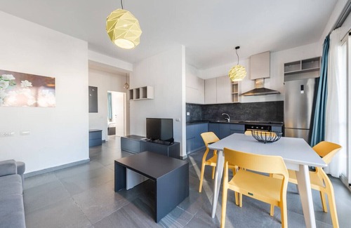 Ishem Apartment | 2-BR Apartment by the Beach - Jasemin