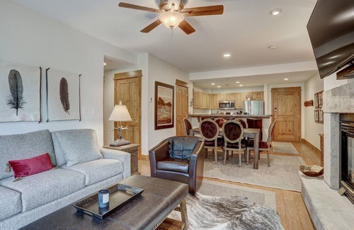 Edwards Condo | 2 BR Condo Arrowhead Village , Walking Distance to Lift by RedAwning