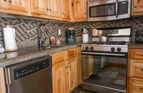 Mountain Village Condo | 2 BR Condominium - Luxury Skiin and out (rare to find)