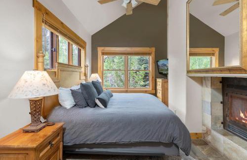 Mountain Village House | 2 BR Condominium - Luxury Skiin and out (rare to find)