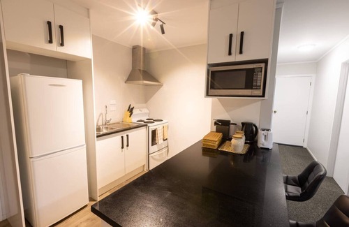 Kihikihi House | 2 BR Home in Kihikihi