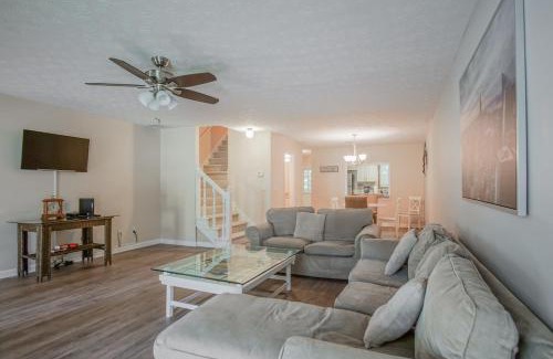 Conyers Apartment | 2 BR Townhouse - 10 Mins to Horse Park
