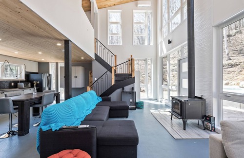 Grenville-sur-la-Rouge Ski Chalet | 2 chalets close to each other